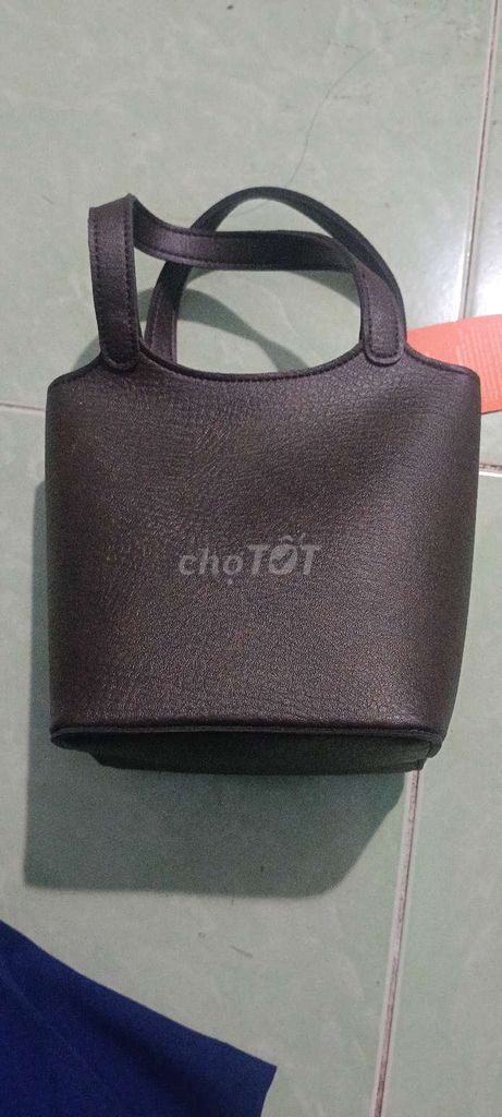 Túi xách Nữ da Nâu đen. Mua bán Túi xách tại Thành phố Thủ Dầu Một Bình Dương được đăng bởi My Pham hình 1