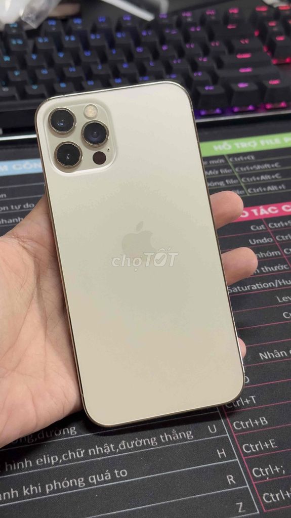 Apple iPhone 12 Pro 128GB Vàng. Mua bán Điện thoại tại Thành phố Bảo Lộc Lâm Đồng được đăng bởi Bunny  hình 1