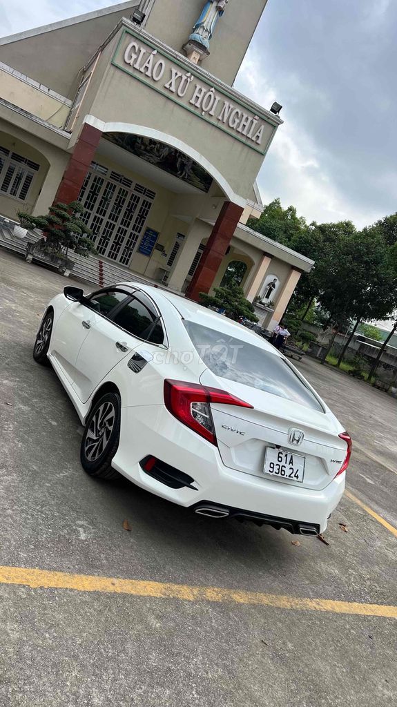 Honda Civic 2018 1.8. Mua bán Ô tô tại Thị xã Tân Uyên Bình Dương được đăng bởi Phuoc Thanh hình 1