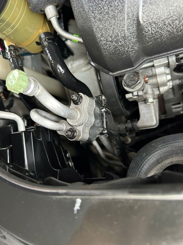 Hyundai Santafe 2.0L cuối 2012 Full Dầu. Mới Quá. Mua bán Ô tô tại Huyện Sóc Sơn Hà Nội được đăng bởi Salon Auto Đào Hằng hình 8