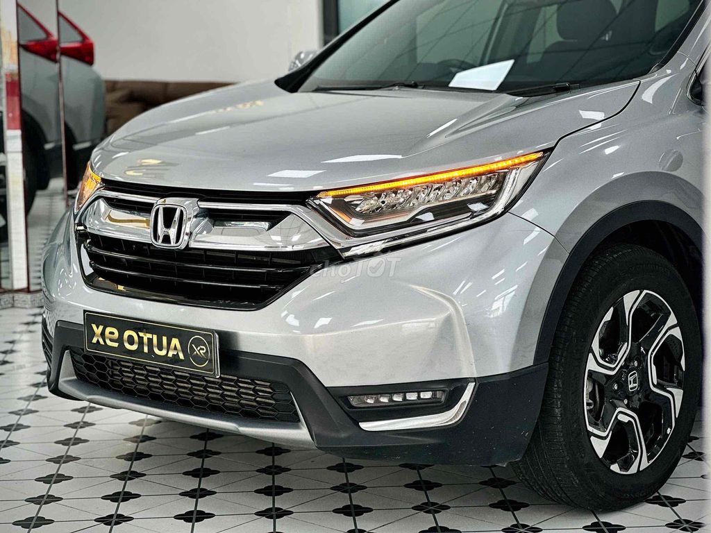 Honda CR-V L 2019 Серебристый б/у 29000 км