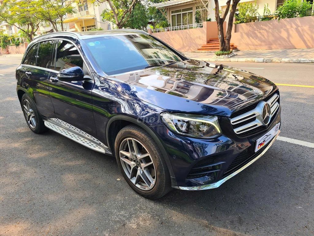 Мерседес-Бенц GLC300 AMG 2019 Зеленый кавансит