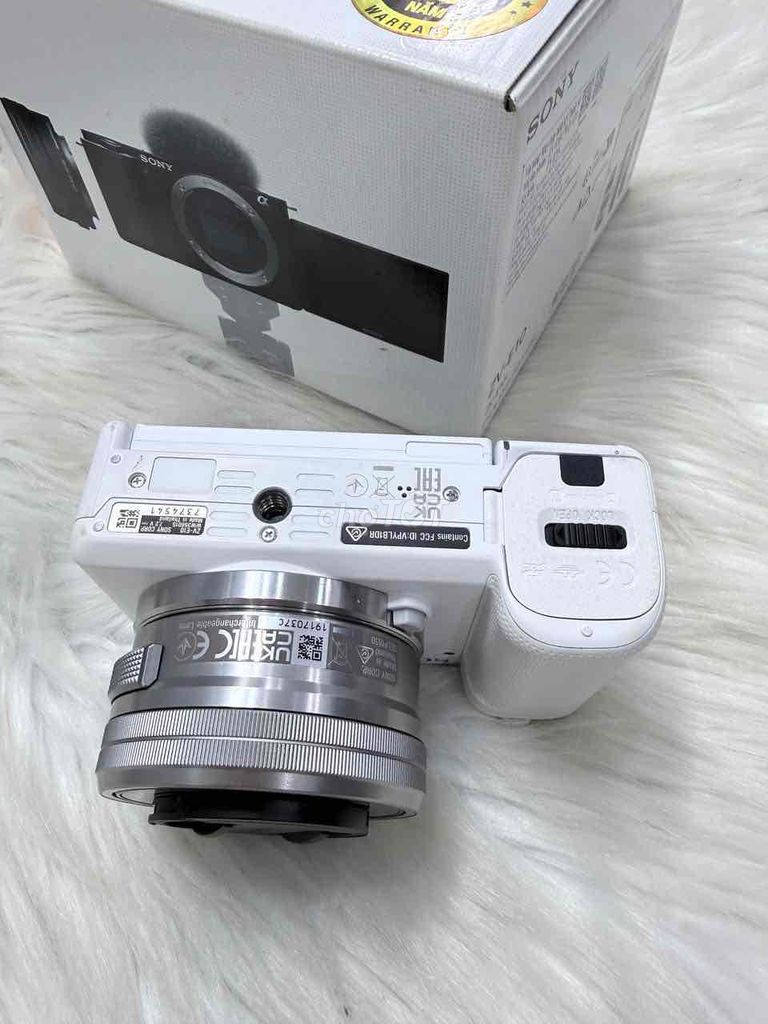 Máy ảnh Sony ZV-E10 Trắng Fullbox BH 11/2027. Mua bán Máy ảnh, Máy quay tại Quận 5 Tp Hồ Chí Minh được đăng bởi Phan Thế Phong  hình 1