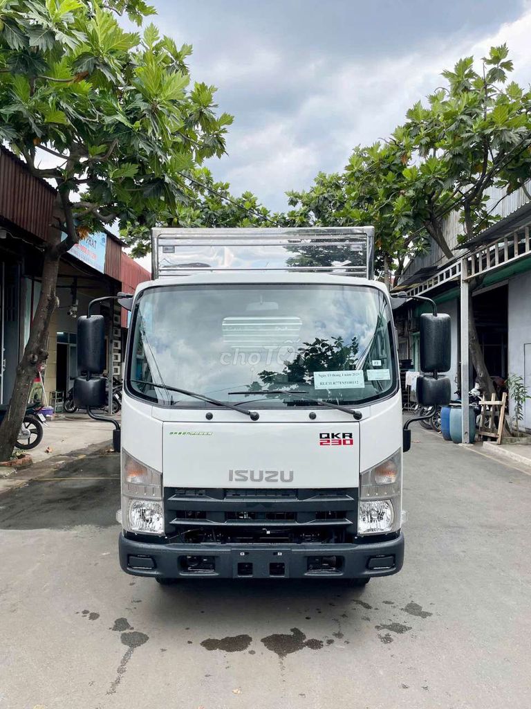 Isuzu QKR 230 thùng kín 1.9 tấn. Mua bán Xe tải, xe ben tại Quận 12 Tp Hồ Chí Minh được đăng bởi Chiến hình 1