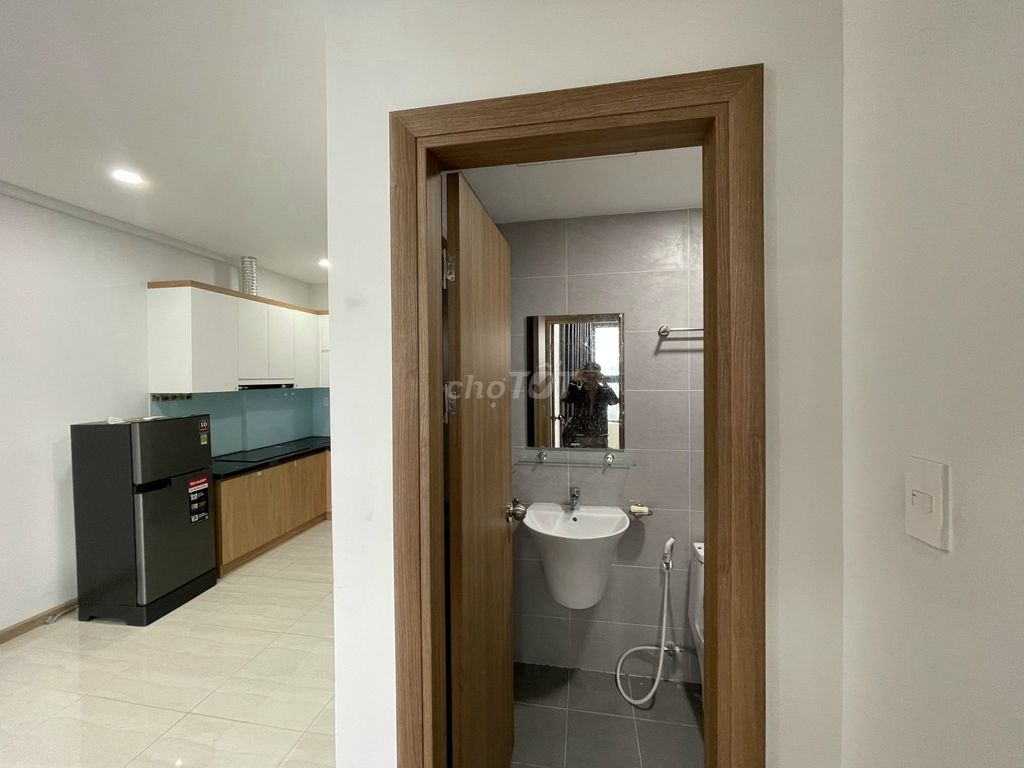 Chủ nhà cho thuê căn Bcons Green View, 2PN - 2WC, 51m2, 6 triệu/tháng