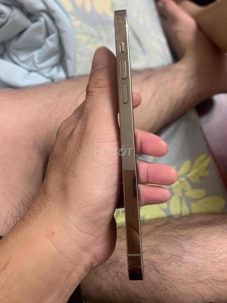 iPhone 14 Pro Max 128GB Vàng. Mua bán Điện thoại tại Quận Đống Đa Hà Nội được đăng bởi Vượng Lê Nhật hình 1