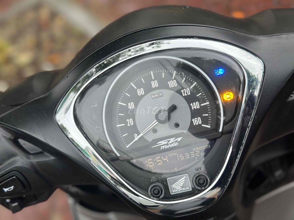 SH Mode Mua Vào Tháng 12/2024 Xe Ít Đi Còn Khá Đẹp. Mua bán Xe máy tại Thành phố Quảng Ngãi Quảng Ngãi được đăng bởi Hien hình 13