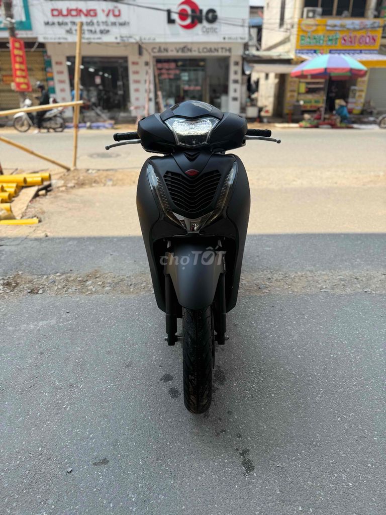 Sh 150 Cbs 2019 đen sần xịn xe zin đi ít. Mua bán Xe máy tại Quận Ngô Quyền Hải Phòng được đăng bởi Dương Vũ hình 3