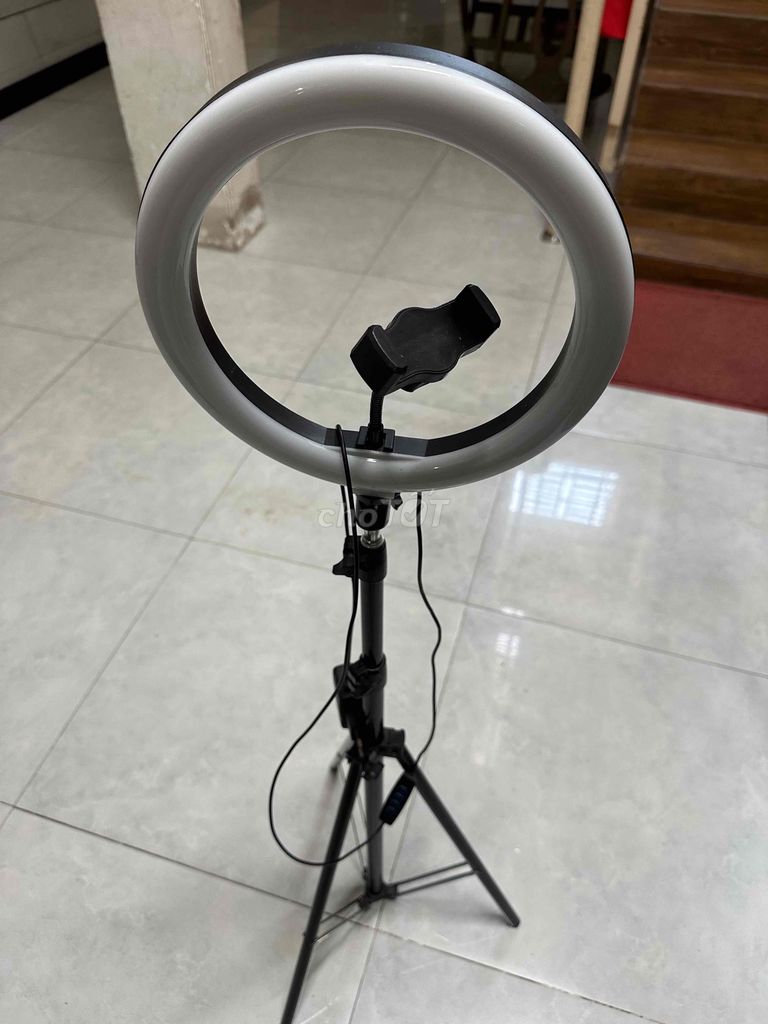 Đèn livestream kim loại, nhựa đen. Mua bán Đèn tại Thành phố Thủ Dầu Một Bình Dương được đăng bởi huynh khoa hình 1