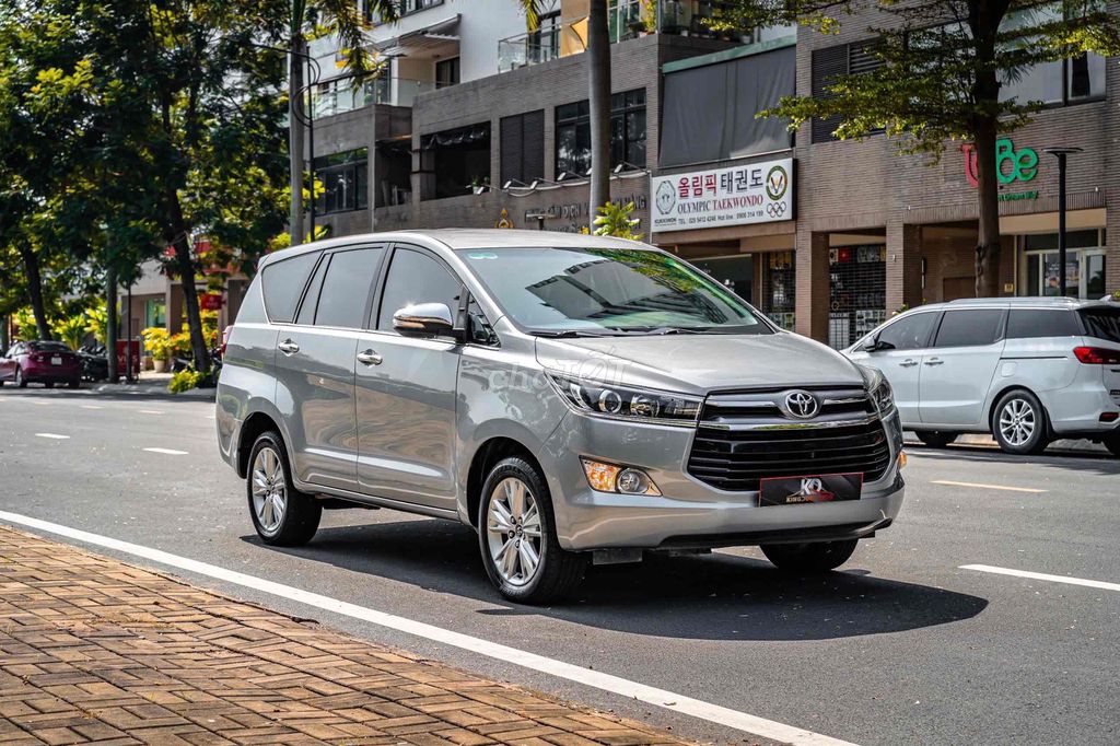 Toyota Innova 2017 2.0V Bạc 55.000 km. Mua bán Ô tô tại Quận 7 Tp Hồ Chí Minh được đăng bởi Dương Phương hình 6