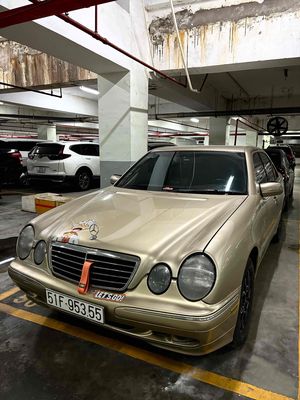 Mercedes-Benz E240 W210 2001 Vàng cát. Mua bán Ô tô tại Quận 8 Tp Hồ Chí Minh được đăng bởi Nguyễn Thế Dũng
