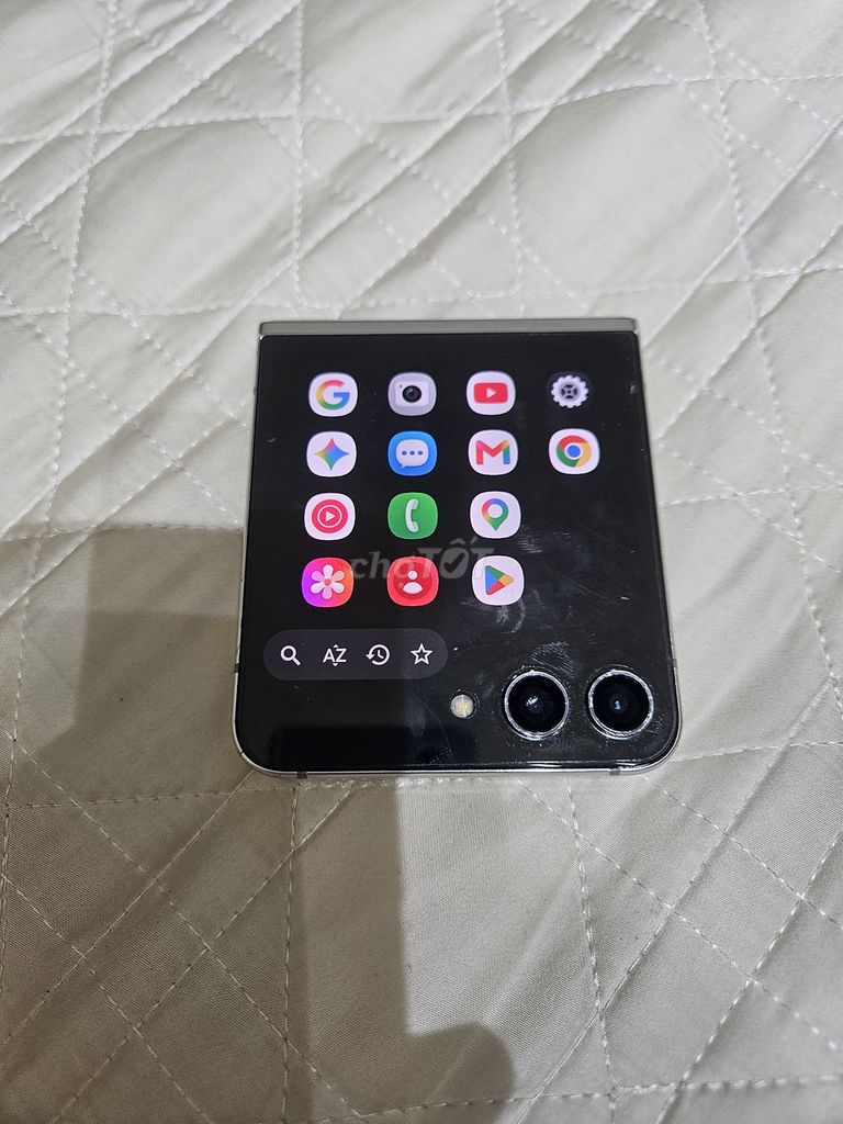 Samsung z flip 5 hỏng màn trong. Mua bán Điện thoại tại Quận Đống Đa Hà Nội được đăng bởi Hùng hình 1