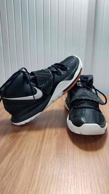 Giày thể thao Nike size 40.5