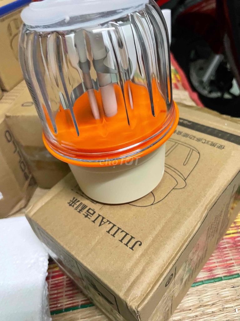 Máy xay sinh tố JILLILAI 800ml. Mua bán Bếp, lò, đồ điện nhà bếp tại Thành phố Thuận An Bình Dương được đăng bởi Nguyen Phong hình 1