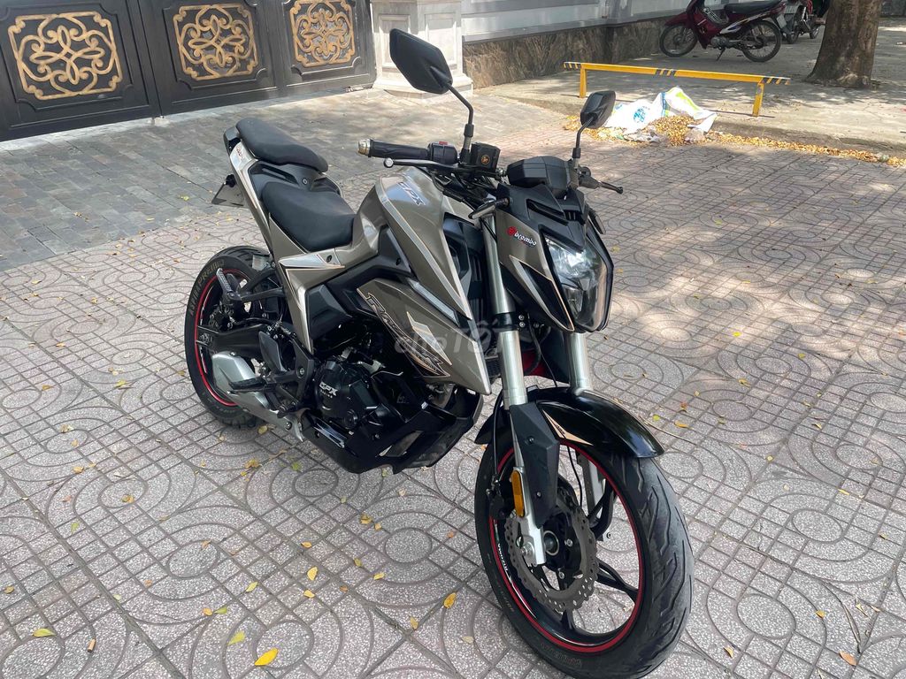 GPX Razer 220 nhập thái biển số 37 cccd chủ. Mua bán Xe máy tại Huyện Bình Chánh Tp Hồ Chí Minh được đăng bởi Phong Vũ hình 4