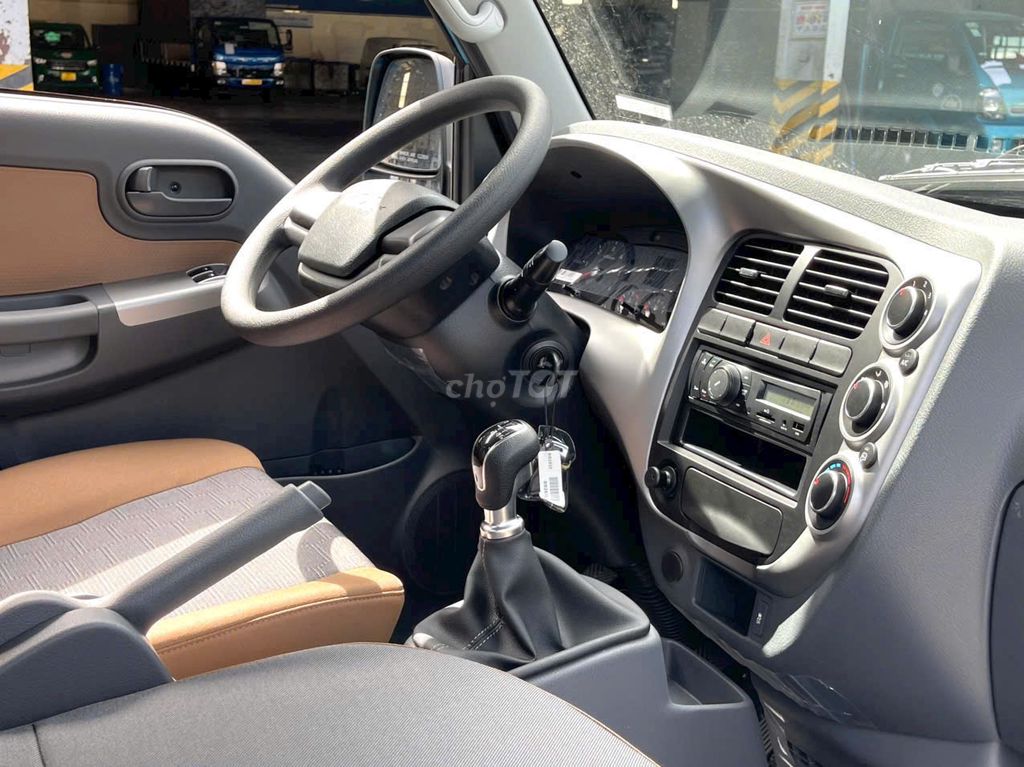 XE TẢI 2,5 TẤN KIA K250 E5 THÙNG KÍN. Mua bán Xe tải, xe ben tại Quận Bình Tân Tp Hồ Chí Minh được đăng bởi Hoàng Nguyên Thaco  hình 3