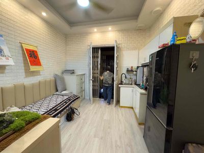 Nhà phố Hồng Mai, dt 20m xây 3tang, ngõ 2m thẳng ra mp, giá 2.7 tỷ. Mua bán nhà ở tại Quận Hai Bà Trưng Hà Nội được đăng bởi Bùi Thế Trung