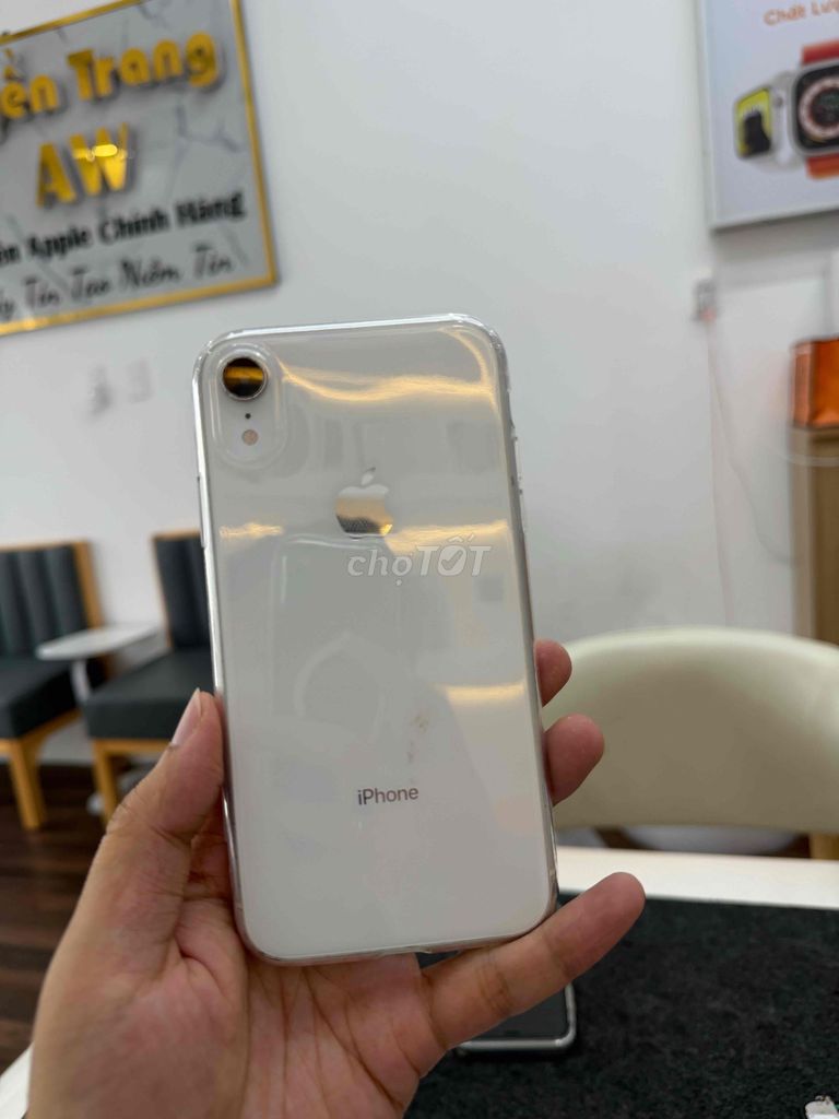 Apple iPhone XR 128GB Trắng. Mua bán Điện thoại tại Quận Tân Bình Tp Hồ Chí Minh được đăng bởi Shop Trung Văn Apple Watch hình 1