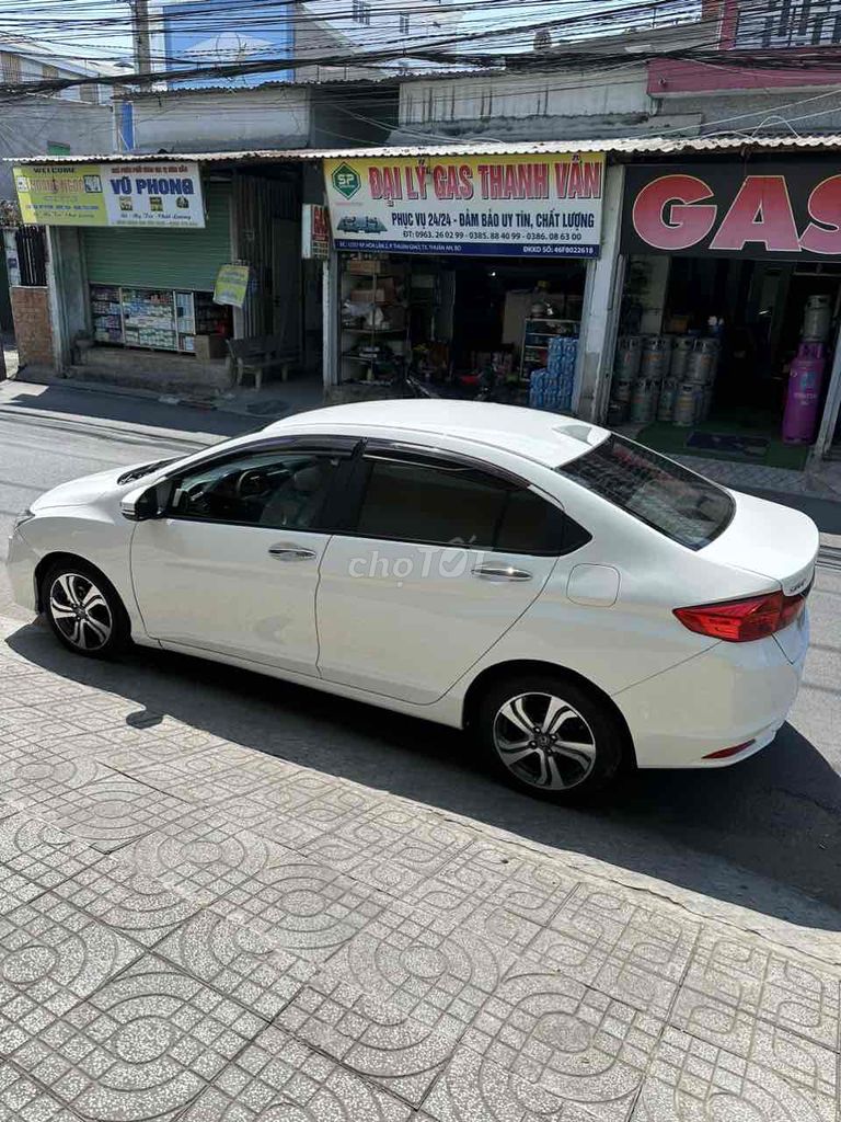 Honda City 2016 1.5 xe cực mới chạy êm lắm ạ