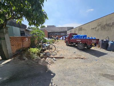 Đất đẹp 110m ngang 5m gần chợ Dĩ An 1 và BigC Go p. Đông Hòa Tp. Dĩ An. Mua bán đất tại Thành phố Dĩ An Bình Dương được đăng bởi  Hậu Trần Bđs 