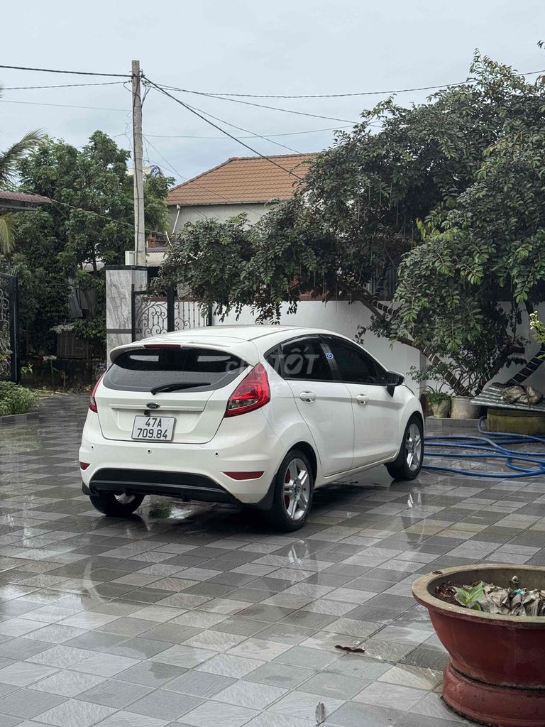 Ford Fiesta 2012 1.6 AT Hatchback - 125000 km. Mua bán Ô tô tại Huyện Krông Bông Đắk Lắk được đăng bởi Minh Tien hình 3