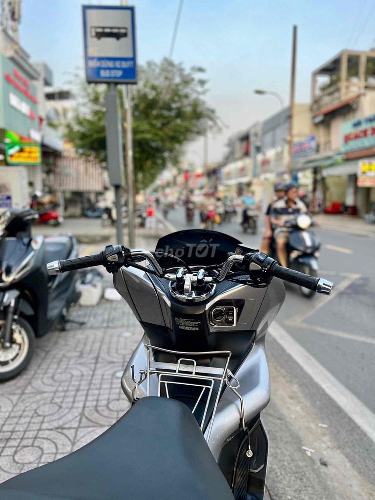 ❤️Honda PCX 125 2018, Biển Vip 88883, CÓ GÓP. Mua bán Xe máy tại Quận 8 Tp Hồ Chí Minh được đăng bởi Tấn Đạt hình 4