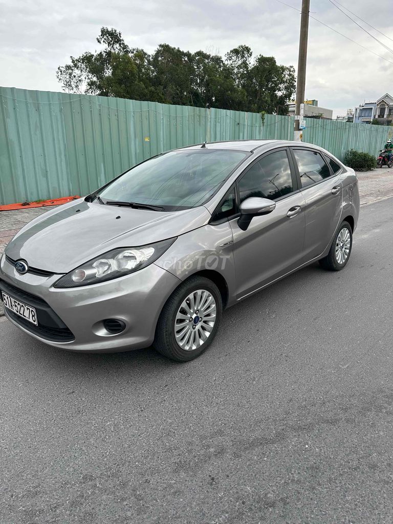 Ford Fiesta 2013 1.6 AT xe cực mới rin 100%. Mua bán Ô tô tại Quận 12 Tp Hồ Chí Minh được đăng bởi tuan minh hình 5