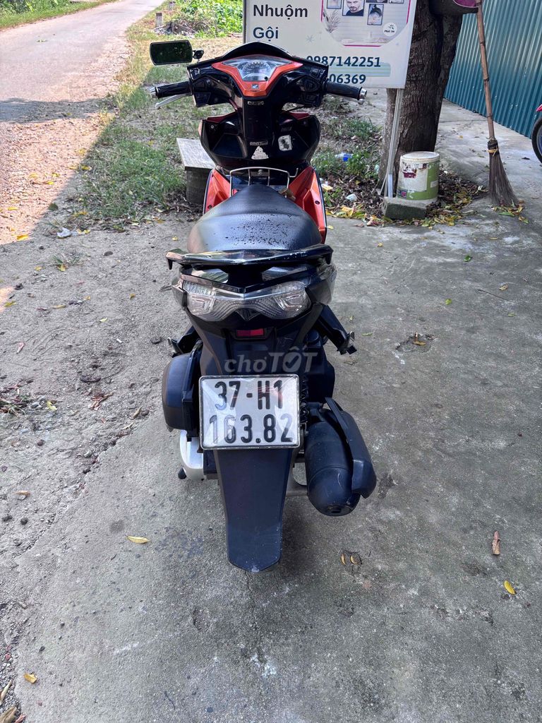 Honda Air Blade, черно-золотой