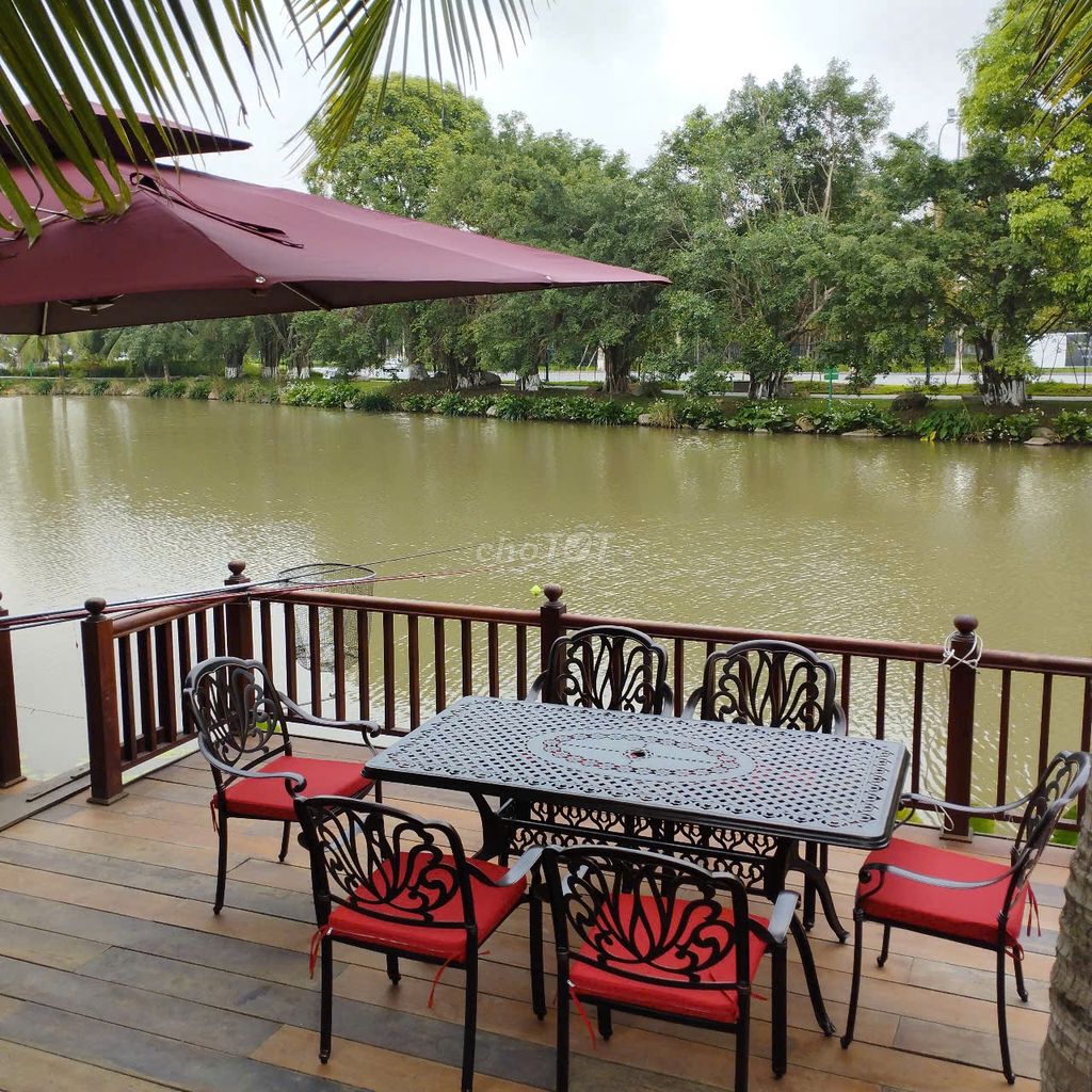 Bộ bàn ghế sân vườn họa tiết hoa sen 6 ghế. Mua bán Bàn ghế tại Quận Hà Đông Hà Nội được đăng bởi lê thị lương hình 4