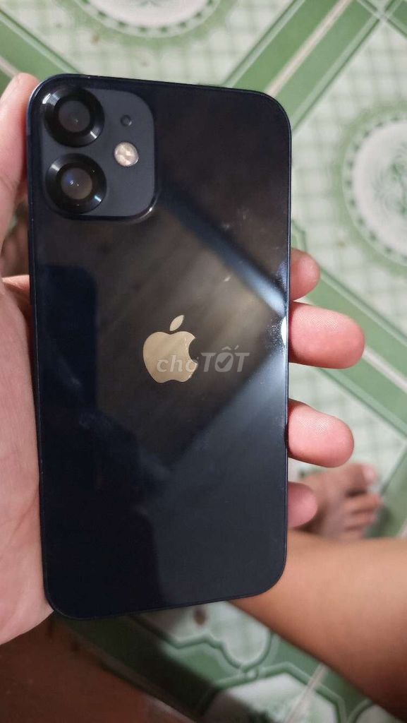 Apple iPhone 12 mini 128GB Đen đã thay màn. Mua bán Điện thoại tại Quận 7 Tp Hồ Chí Minh được đăng bởi Mai Linh hình 1
