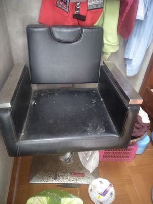 Thanh lý ghế cắt tóc. Mua bán Đồ chuyên dụng, Giống nuôi trồng tại Huyện Thái Thụy Thái Bình được đăng bởi Hà Tuan