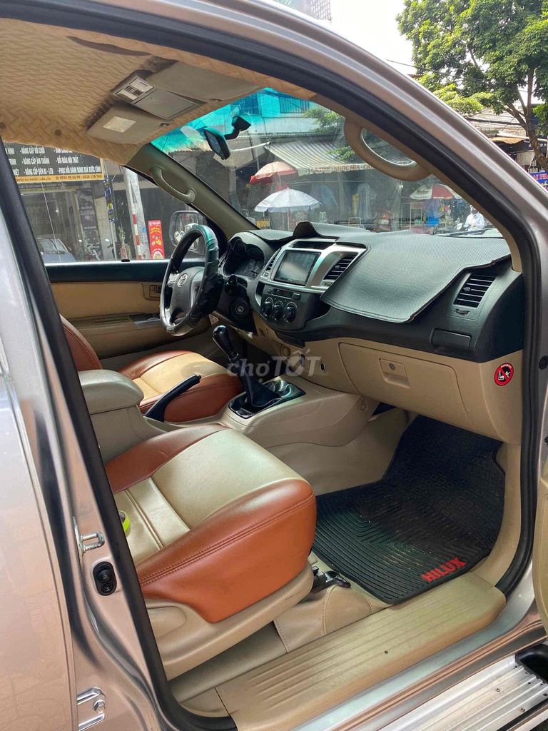 Toyota Hilux 2014 2.5E 4x2 MT - 120000 km. Mua bán Ô tô tại Thành phố Buôn Ma Thuột Đắk Lắk được đăng bởi Phuong trang hình 7