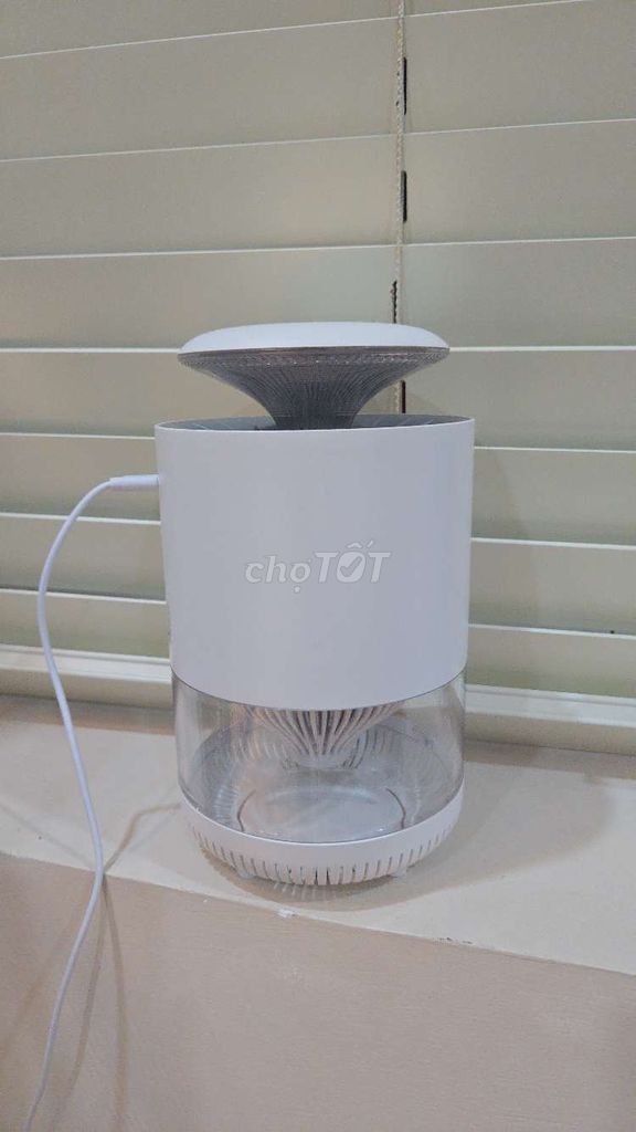 Đèn bắt muỗi Comet Trắng Diệt côn trùng. Mua bán Đèn tại Quận 6 Tp Hồ Chí Minh được đăng bởi Kóm Kóm hình 1
