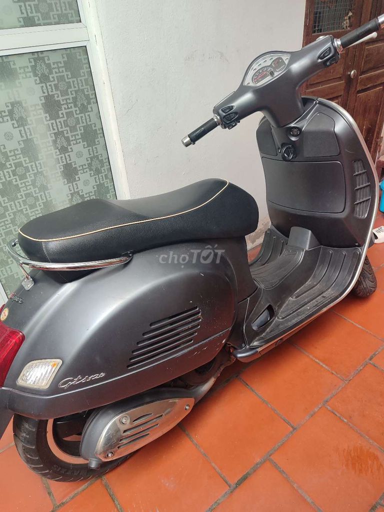 Cần Bán Piaggio GTS 125 sx 2016 Ghi. Mua bán Xe máy tại Quận Cầu Giấy Hà Nội được đăng bởi Nguyễn Anh Tuấn hình 2