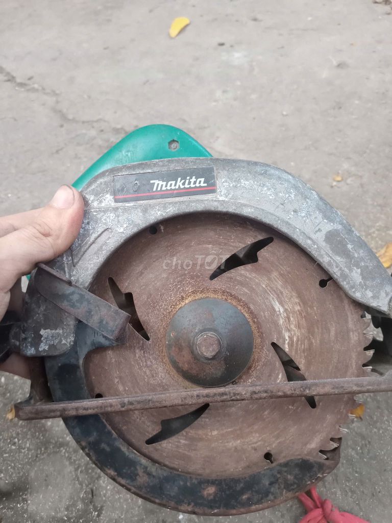 Máy cắt gỗ makita 5605BA , Bãi nhật zin bàn đẹp .