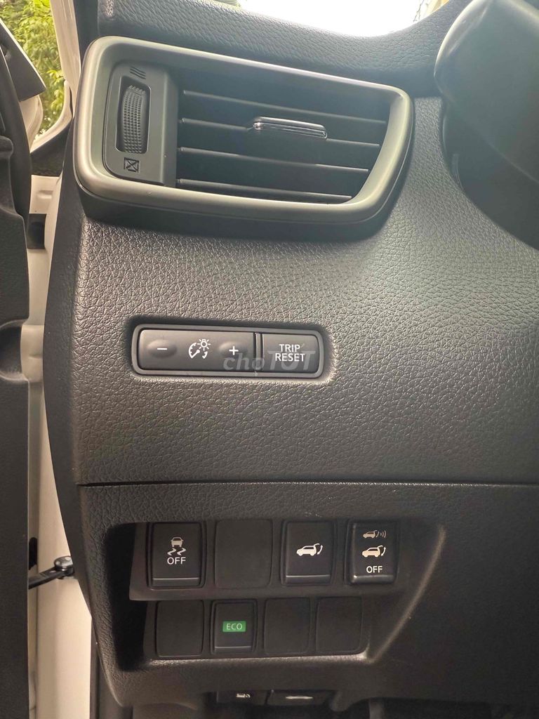 Nissan X trail 2018 2.0 SL 2WD Premium - 80000 km. Mua bán Ô tô tại Thị xã Sơn Tây Hà Nội được đăng bởi tuấn dũng hình 12