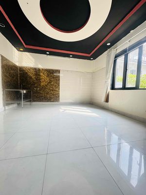 CHO THUÊ PHÒNG VIP NGAY CĐ CÔNG THƯƠNG