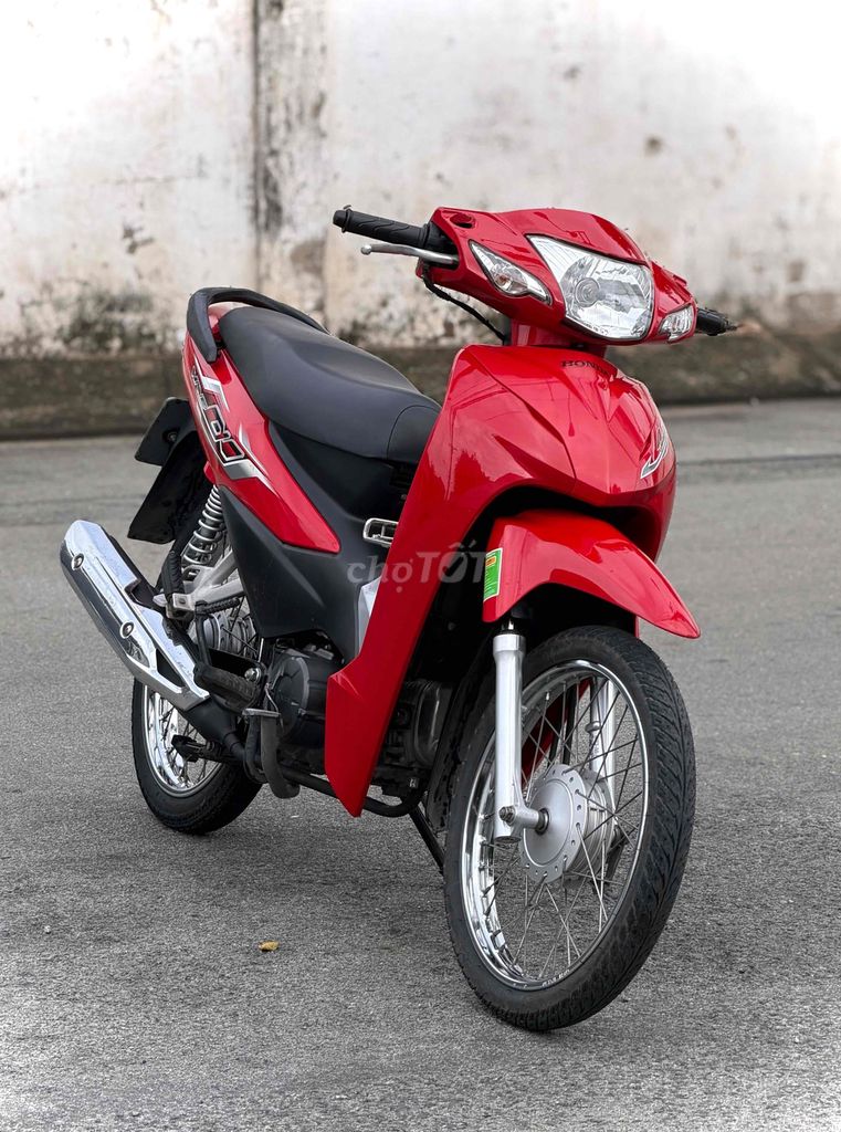 Honda Wave A 2023 Красно-черный Вьетнам