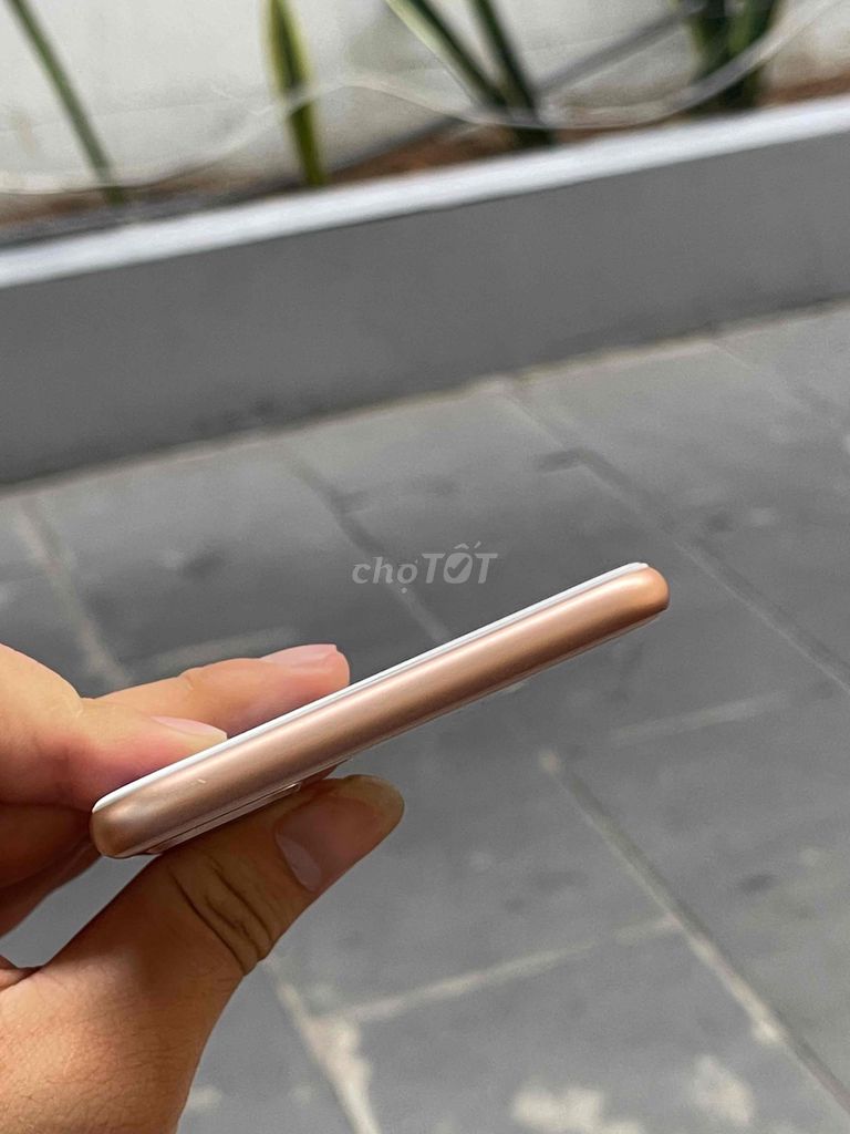 Apple IPhone 8 Plus 64GB Vàng hồng. Mua bán Điện thoại tại Quận Ninh Kiều Cần Thơ được đăng bởi CỬA HÀNG BÃO MOBILE hình 1