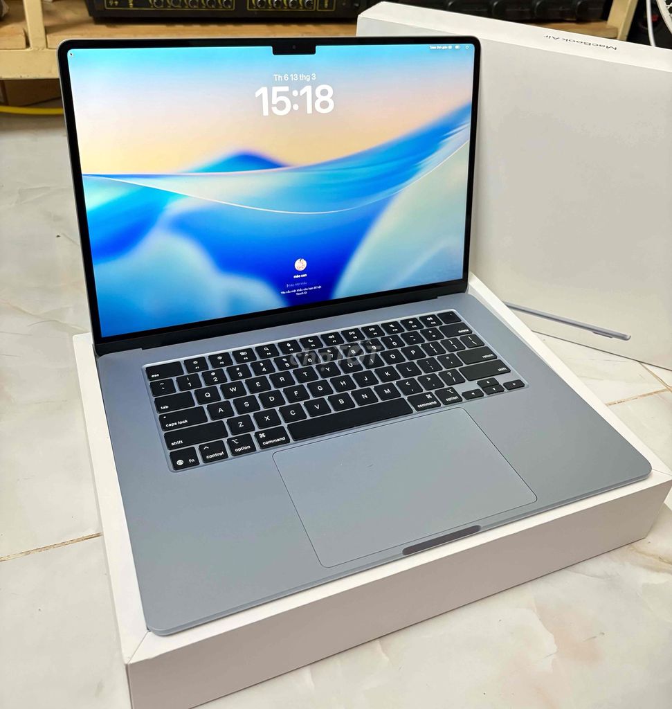 Mbook Air M4 màn to 15.3inch bản 16/256 mới. Mua bán Laptop tại Thành phố Vũng Tàu Bà Rịa - Vũng Tàu được đăng bởi Lê Hiếu hình 1