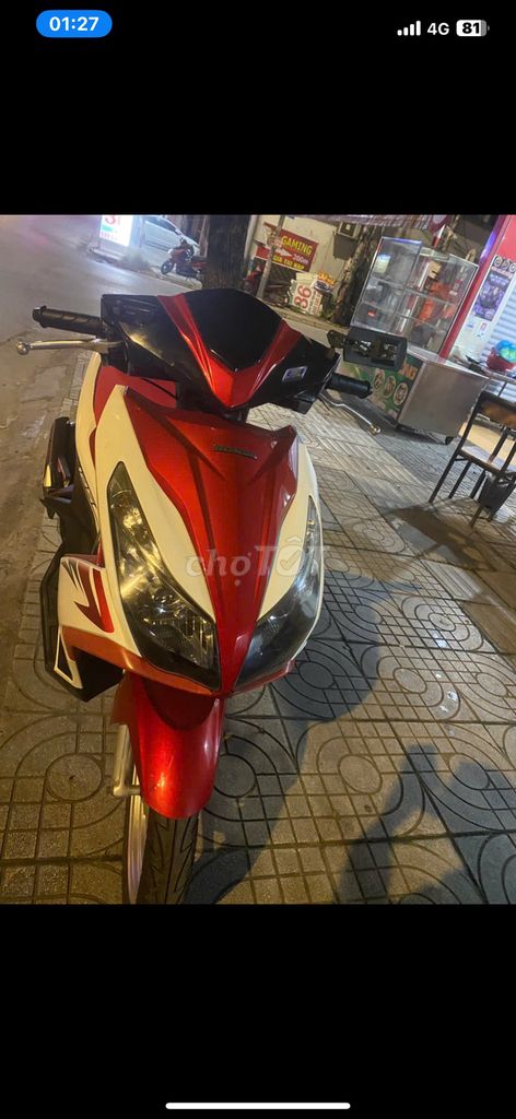 Airblade 2k14 còn mới đẹp. Mua bán Xe máy tại Quận Ngô Quyền Hải Phòng được đăng bởi Tùng hình 3