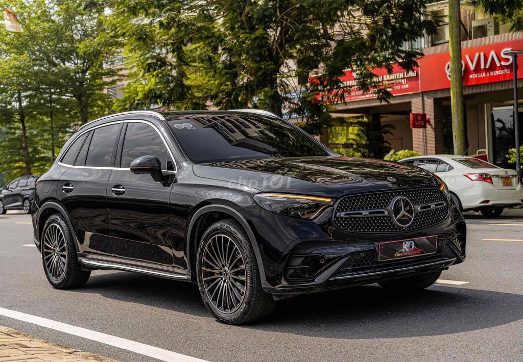 Mercedes GLC300 AMG Model 2024 All new Siêu lướt. Mua bán Ô tô tại Quận 7 Tp Hồ Chí Minh được đăng bởi Dương Phương hình 5