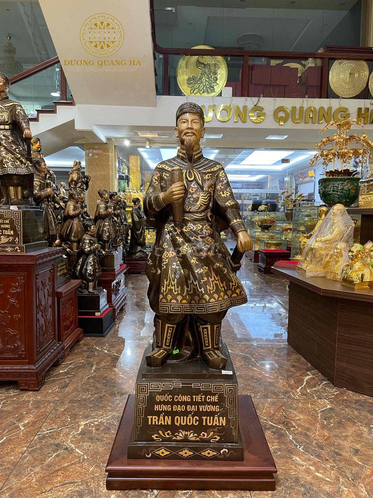 Tượng Đức Thánh Trần Đồng 90 cm. Mua bán Đồ sưu tầm, đồ cổ tại Huyện Ý Yên Nam Định được đăng bởi Đồ Đồng Dương Quang Hà hình 1