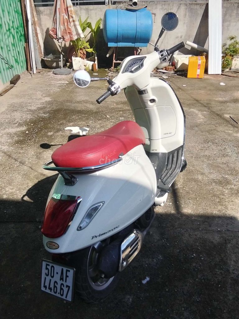 Piaggio Vespa Primavera 2015, белый, Италия