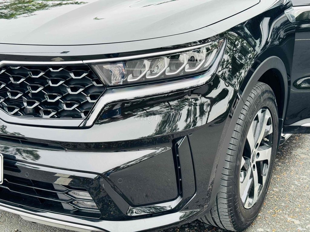 Kia Sorento 2025 Luxury 2.2 AT - 7500 km. Mua bán Ô tô tại Quận Hoàng Mai Hà Nội được đăng bởi Dương Xuân Trường hình 10