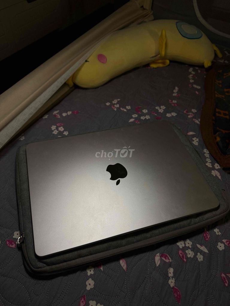 Apple MacBook Air M2 13.6 inch 8GB/256GB 99%. Mua bán Laptop tại Quận Hoàng Mai Hà Nội được đăng bởi Tuấn hình 1
