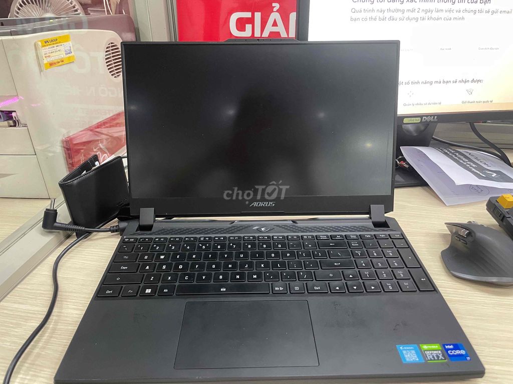 Aorus 15XE4 i7-12700H 16GB/1TB. Mua bán Laptop tại Quận Bắc Từ Liêm Hà Nội được đăng bởi Vũ Long hình 1