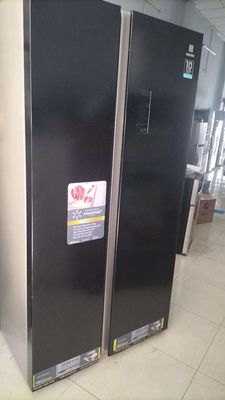 Tủ lạnh Electrolux 540L inverter