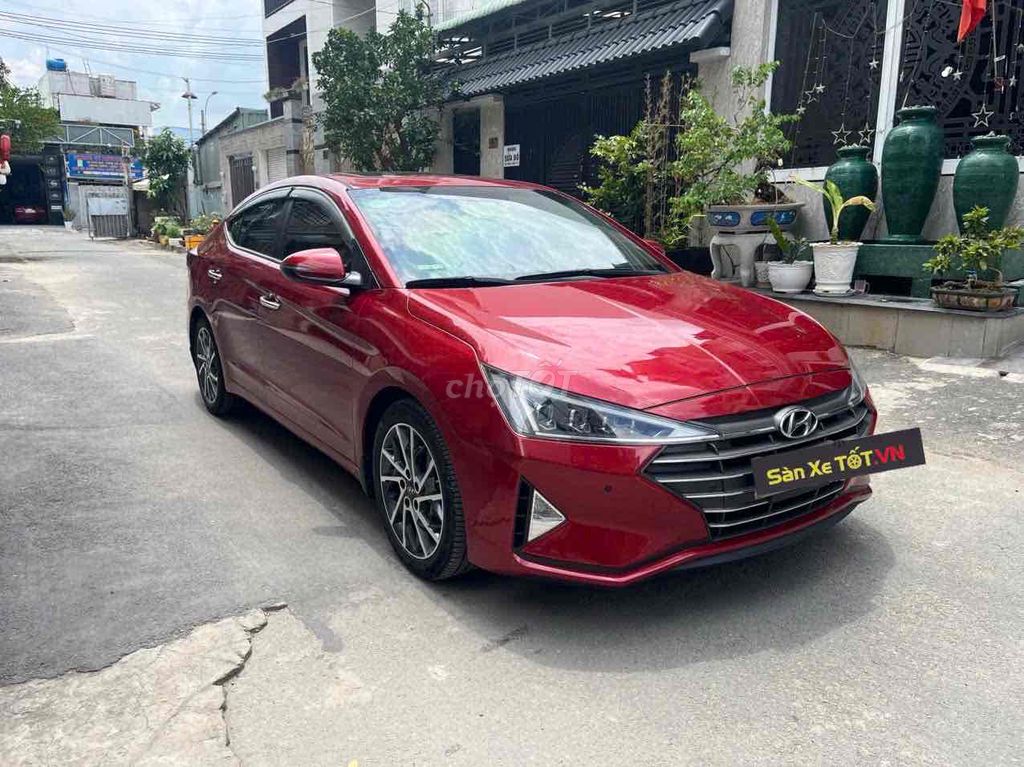 Hyundai Elantra 2019 2.0AT - 82000 km. Mua bán Ô tô tại Quận 12 Tp Hồ Chí Minh được đăng bởi HA hình 3