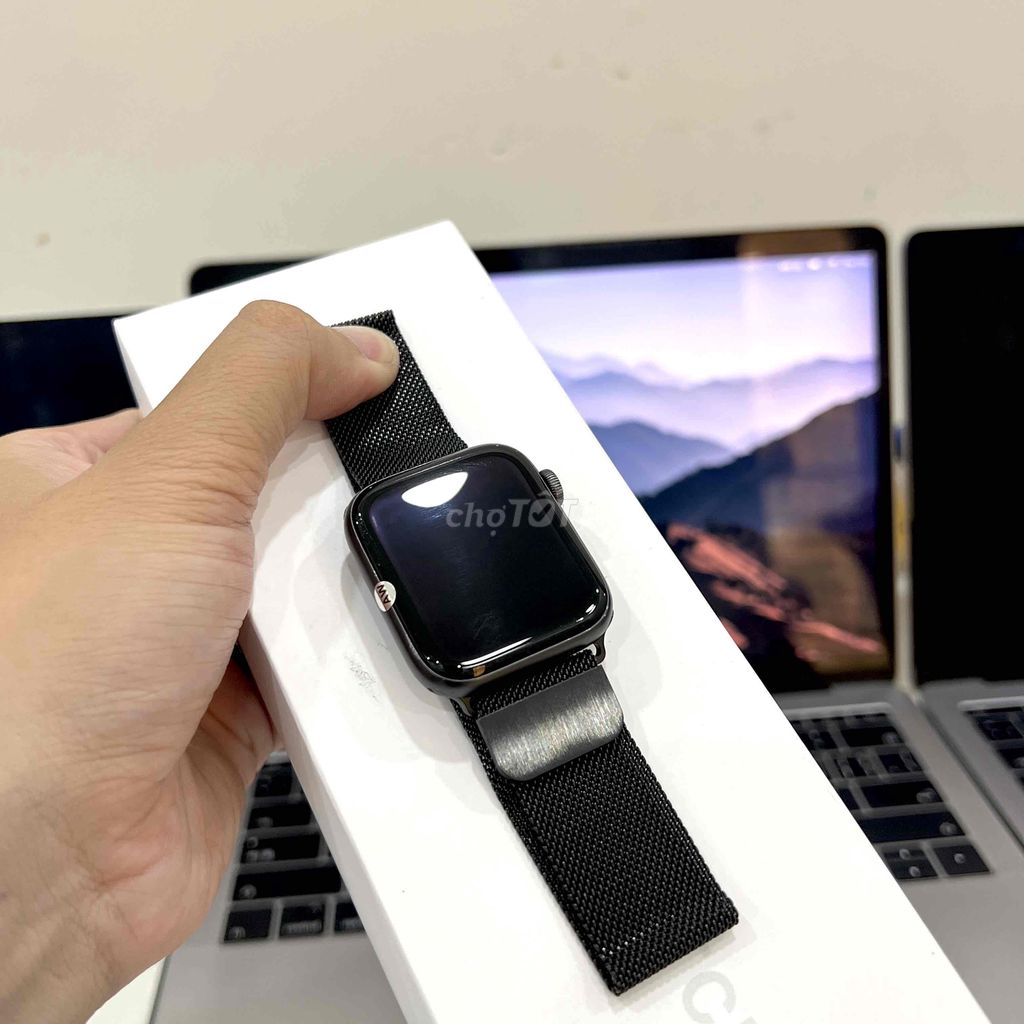 Apple Watch Series 4 44mm đen keng 99,99% pin cao